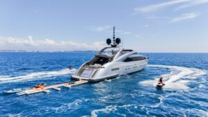 MATSU yacht charter Cannes - jetskis