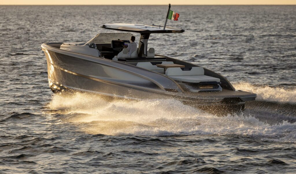 Solaris 40 drone view cruising