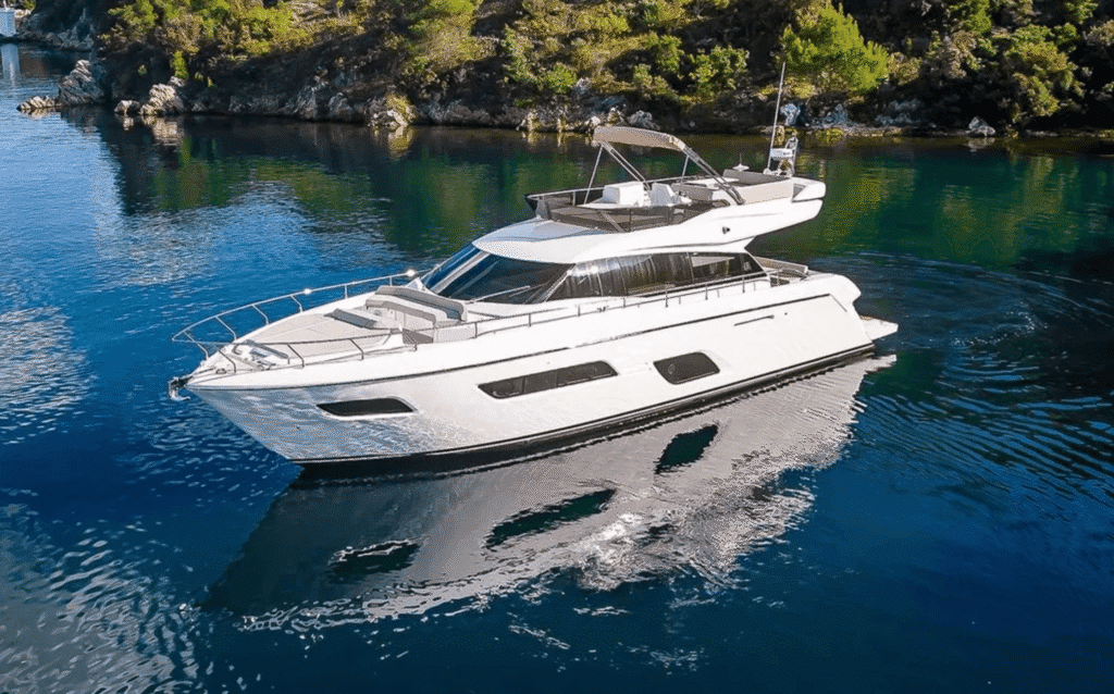 Ferretti 550 for sale - Side view